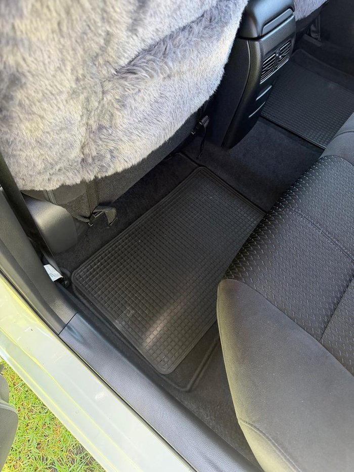 2012 Nissan Pulsar ST-L