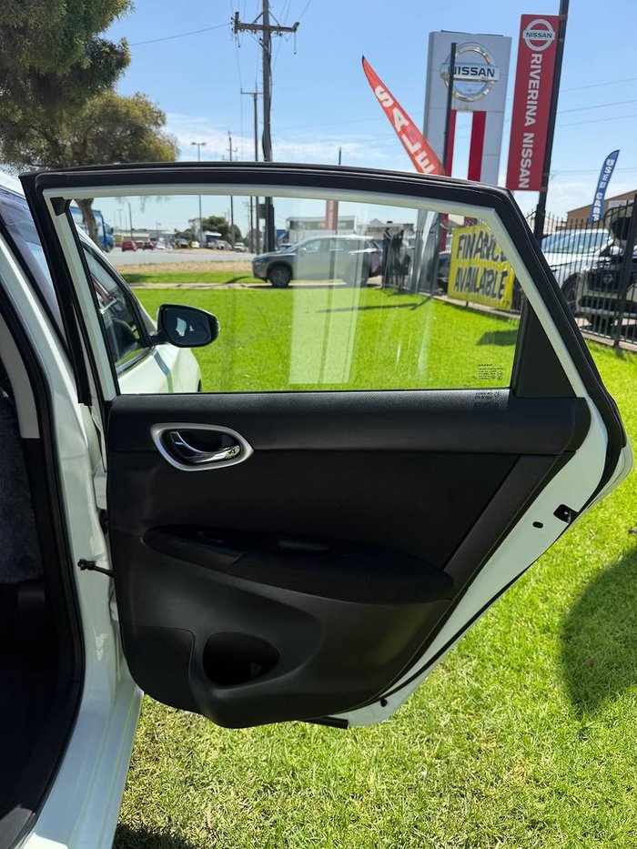 2012 Nissan Pulsar ST-L