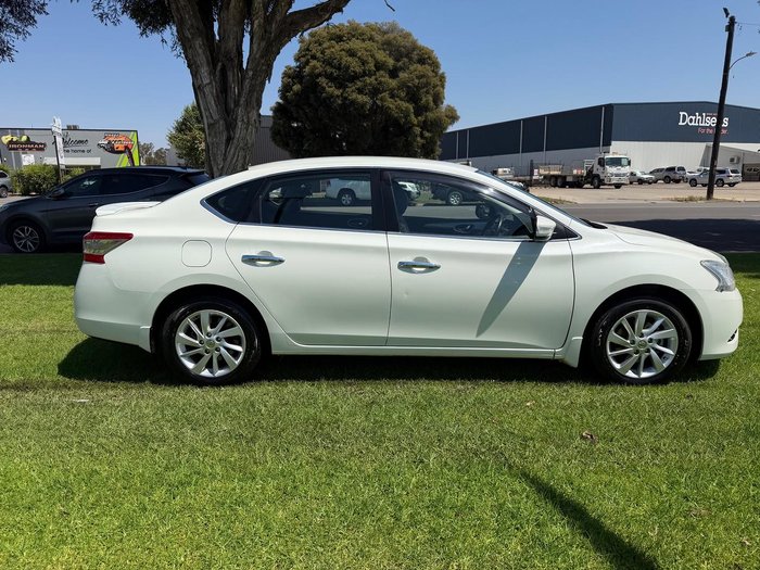 2012 Nissan Pulsar ST-L