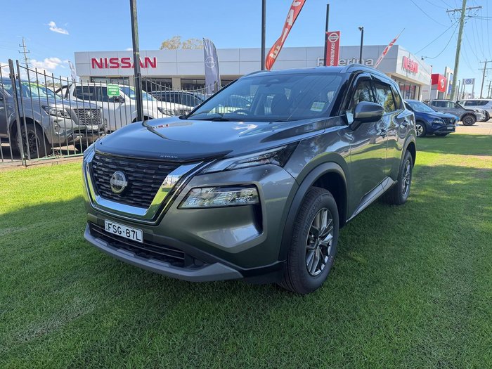 2025 Nissan X-TRAIL ST