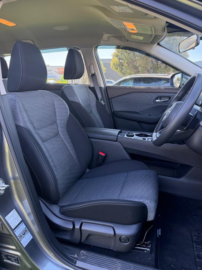 2025 Nissan X-TRAIL ST