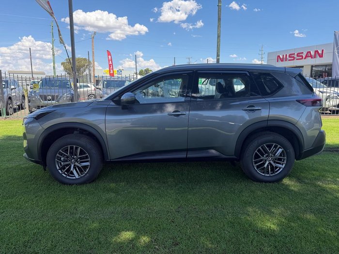 2025 Nissan X-TRAIL ST