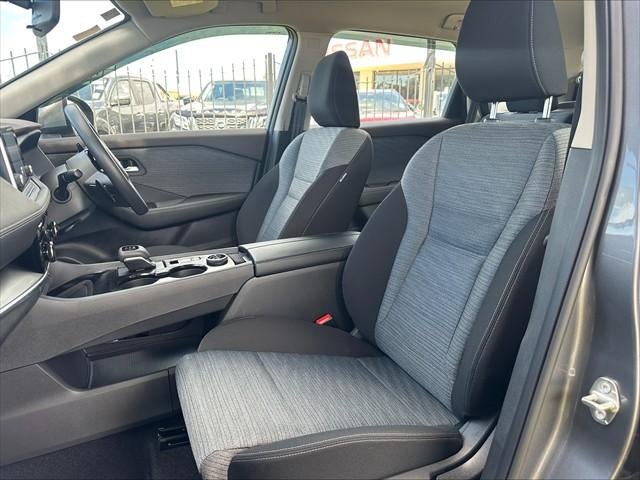 2025 Nissan X-TRAIL ST