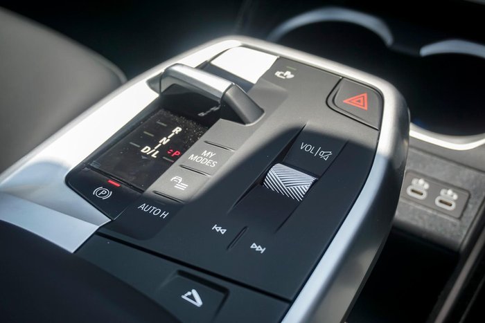 2025 BMW X1 xDrive20i