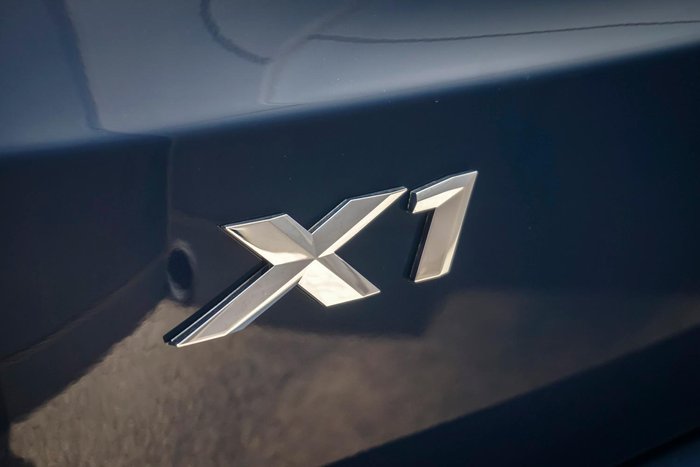 2025 BMW X1 xDrive20i