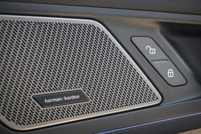 2025 BMW X1 xDrive20i