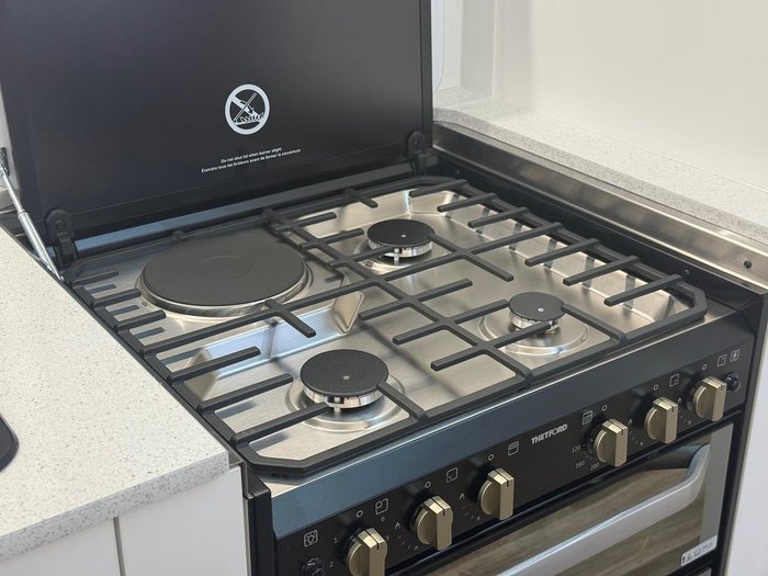 2025 New Age Caravans Manta Ray Mr16er Escape