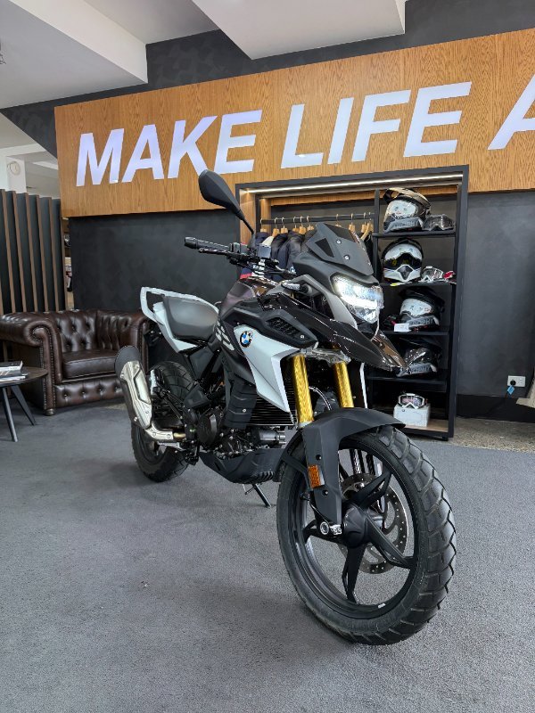 2025 BMW Motorrad G 310 GS Cosmic Black 3