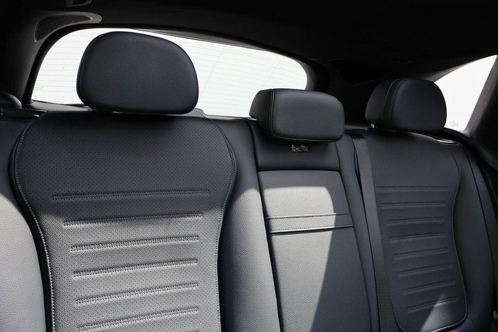 2024 Mercedes-Benz GLC-Class GLC300