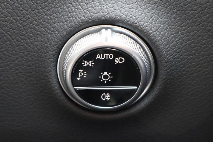 2024 Mercedes-Benz GLC-Class GLC300