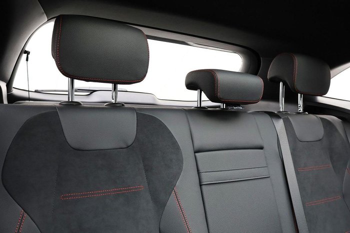 2025 Mercedes-Benz GLA-Class GLA200