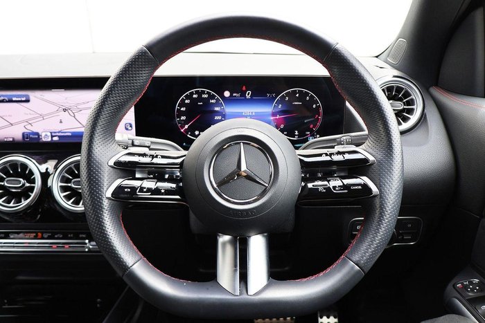 2025 Mercedes-Benz GLA-Class GLA200