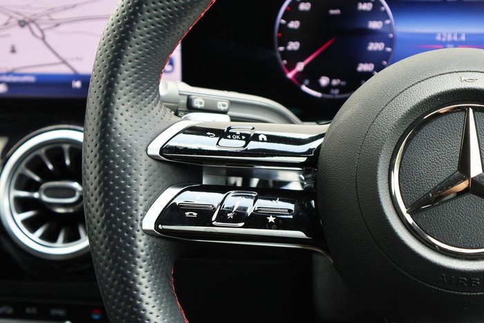 2025 Mercedes-Benz GLA-Class GLA200