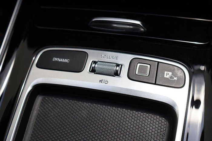 2025 Mercedes-Benz GLA-Class GLA200