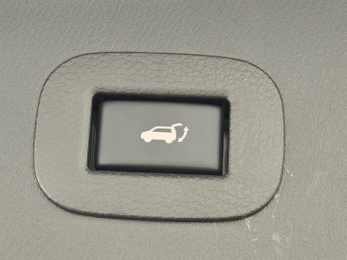 2024 Nissan Patrol Ti-L