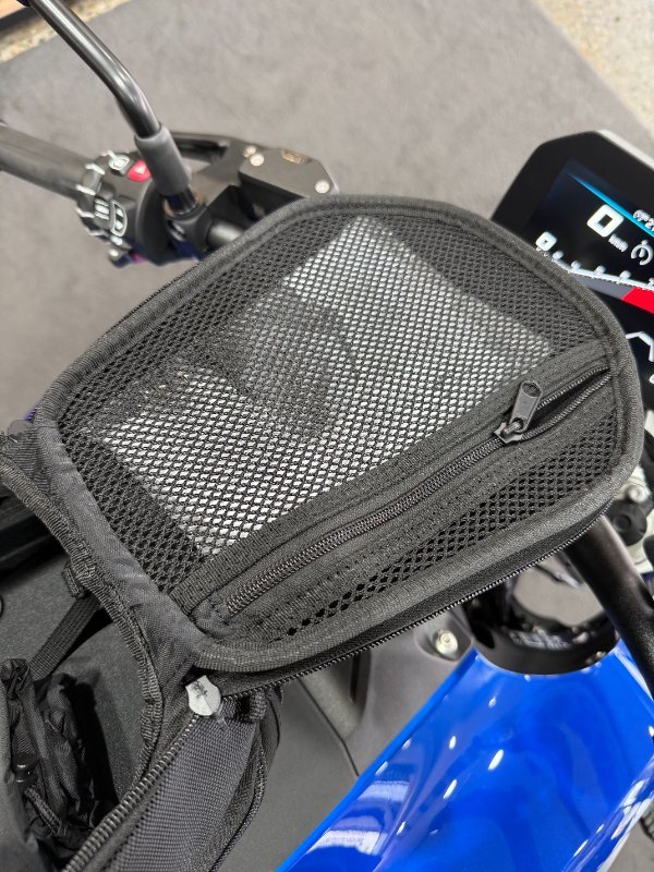 2025 BMW Motorrad R 1300 R EXCLUSIVE RACINGBLUE METALLIC