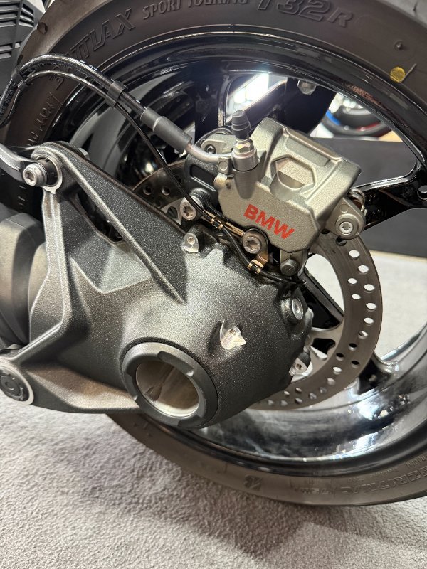 2025 BMW Motorrad R 1300 R EXCLUSIVE RACINGBLUE METALLIC