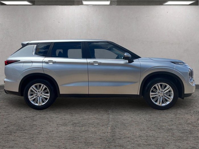 2024 Mitsubishi Outlander
