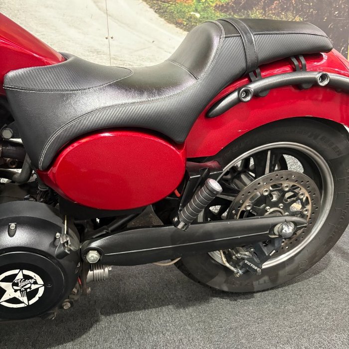 2012 VICTORY JUDGE Maroon