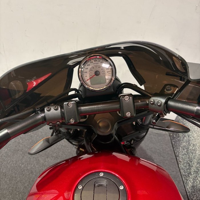 2012 VICTORY JUDGE Maroon