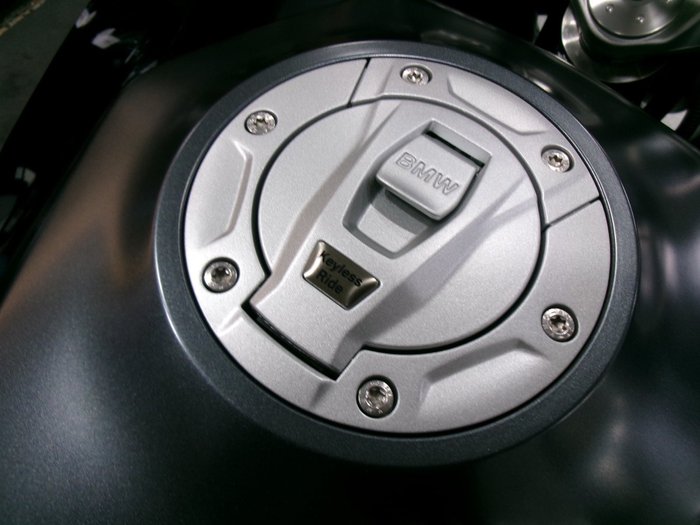 2024 BMW Motorrad F 900 XR TRIPLE BLACK BLACK STORM METALLIC