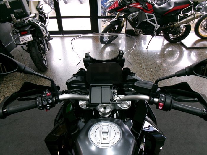 2024 BMW Motorrad F 900 XR TRIPLE BLACK BLACK STORM METALLIC