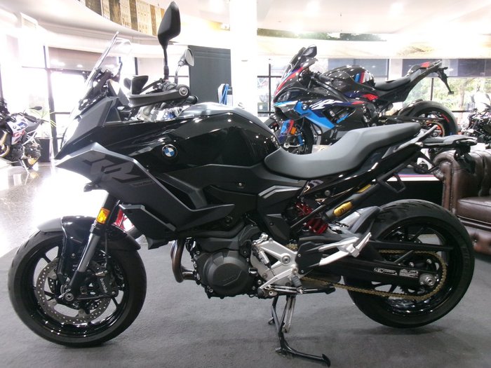 2024 BMW Motorrad F 900 XR TRIPLE BLACK BLACK STORM METALLIC
