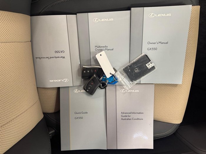 2024 Lexus GX 550 Overtrail VJA252R 4X4 Moon Desert Two-Tone