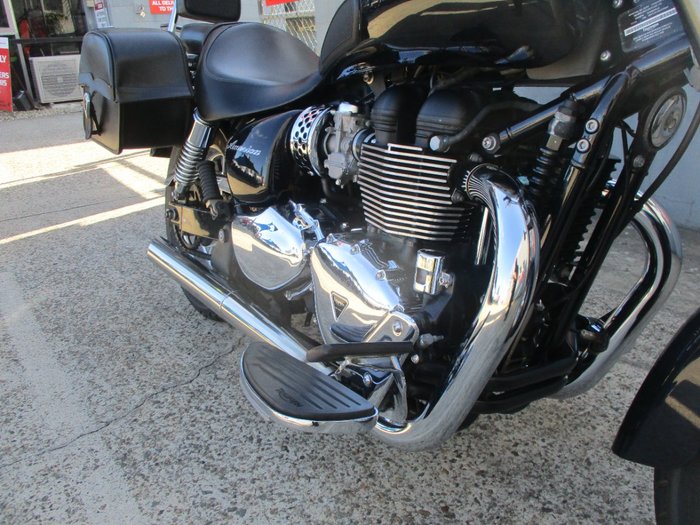 2016 Triumph AMERICA BLACK