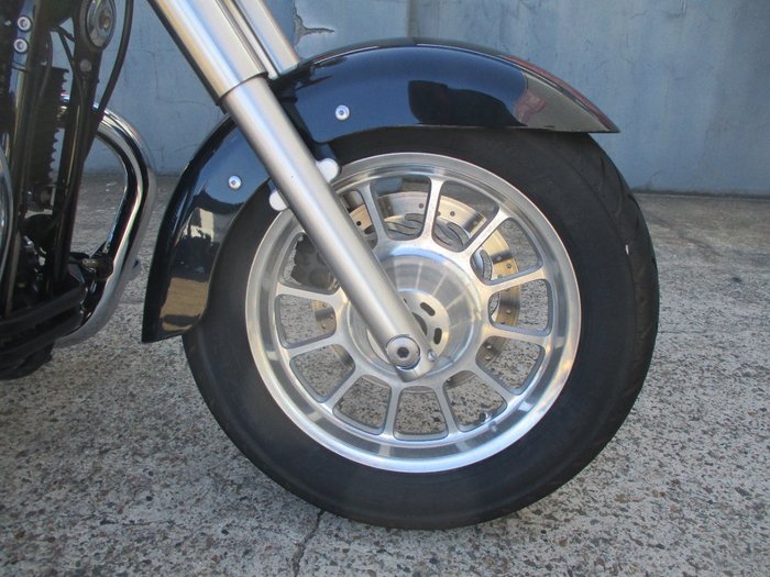 2016 Triumph AMERICA BLACK