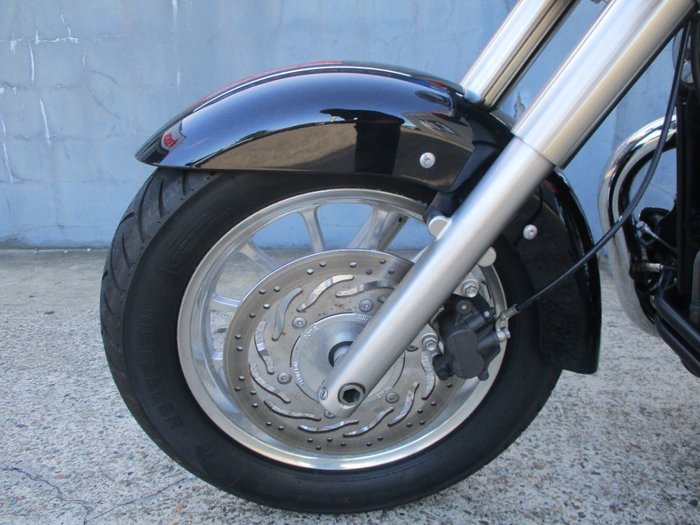 2016 Triumph AMERICA BLACK