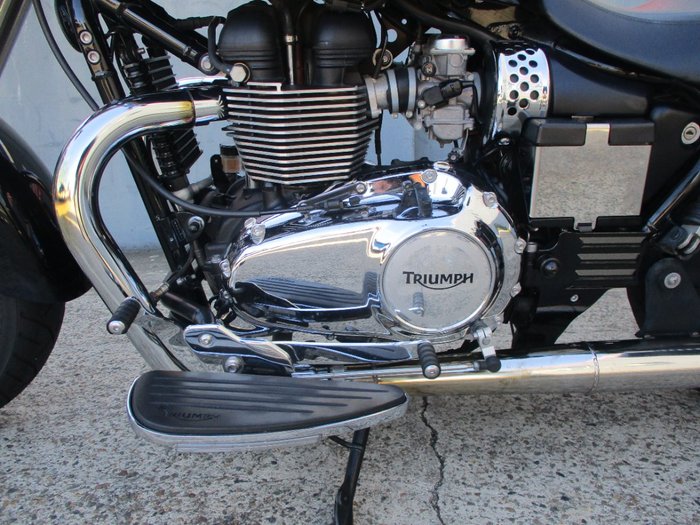 2016 Triumph AMERICA BLACK