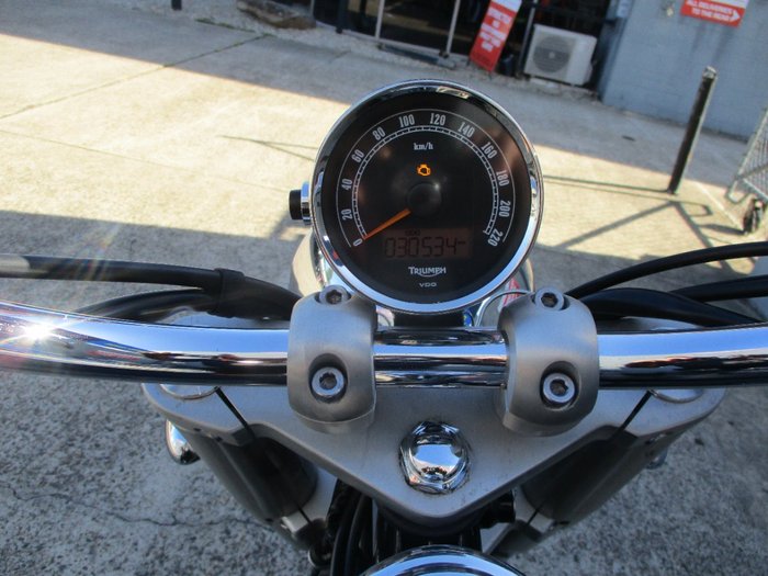 2016 Triumph AMERICA BLACK