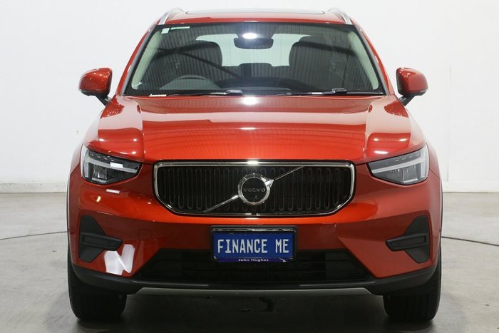 2022 Volvo XC40 Ultimate B4 Bright