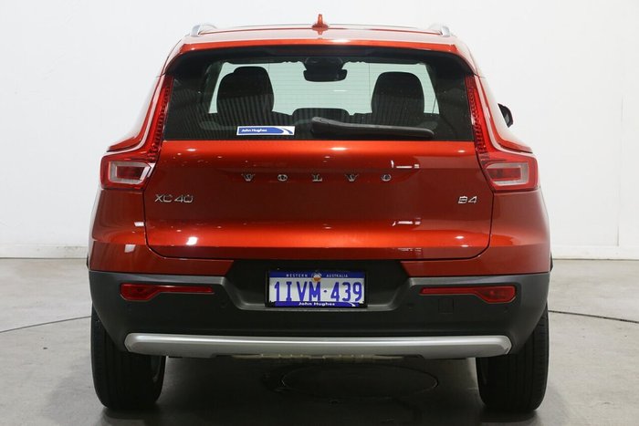 2022 Volvo XC40