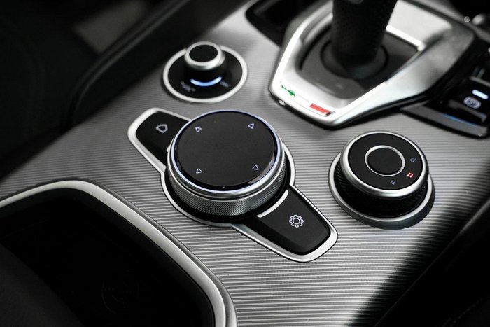 2023 Alfa Romeo Giulia Veloce