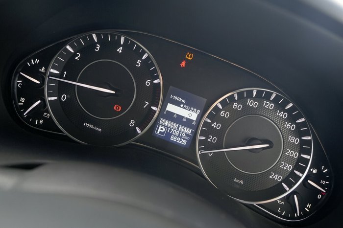 2016 Nissan Patrol Ti