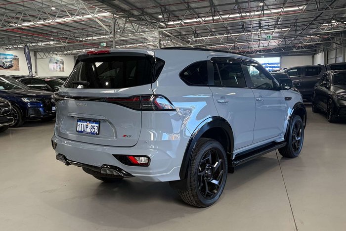 2025 Isuzu MU-X X-TERRAIN