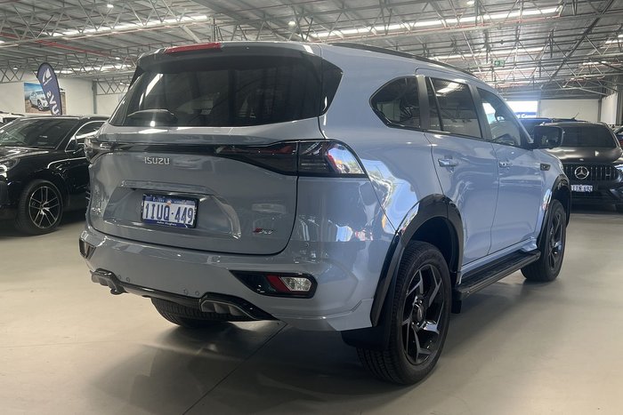 2025 Isuzu MU-X X-TERRAIN