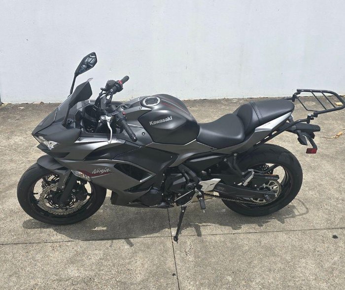 2021 Kawasaki Ninja 650 ABS Ninja Silver