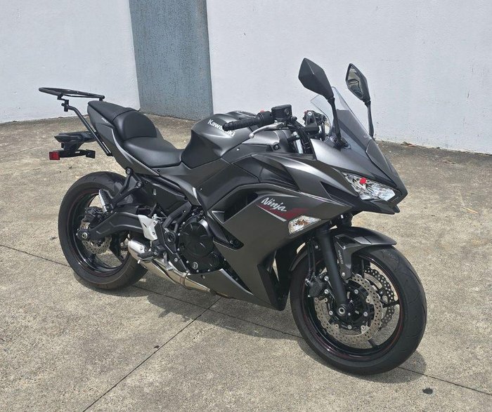 2021 Kawasaki Ninja 650 ABS Ninja Silver