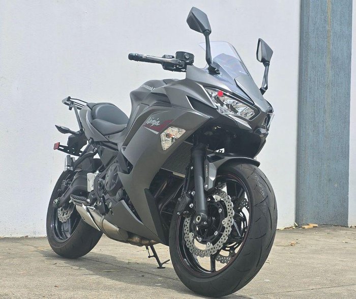 2021 Kawasaki Ninja 650 ABS Ninja Silver