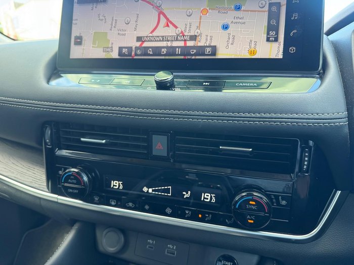 2024 Nissan X-TRAIL ST-L