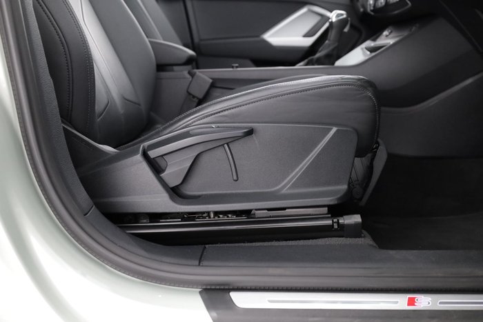 2023 Audi Q3 35 TFSI S line