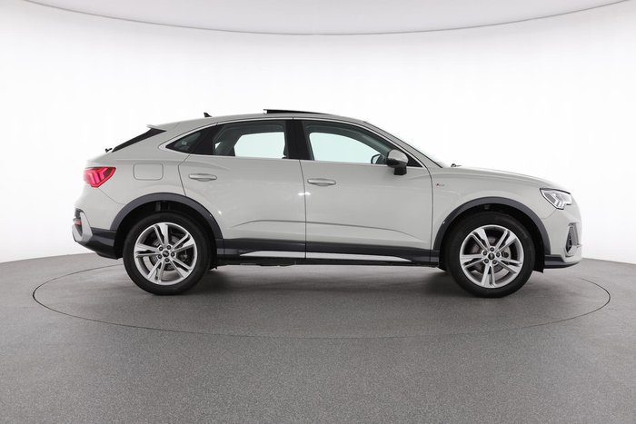 2023 Audi Q3 35 TFSI S line