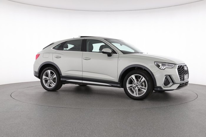 2023 Audi Q3 35 TFSI S line