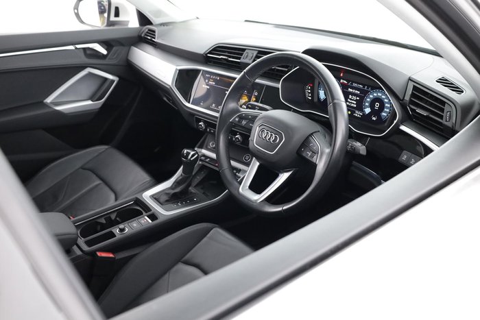 2023 Audi Q3 35 TFSI S line