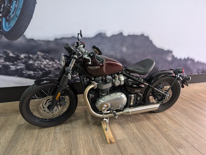 2018 Triumph BONNEVILLE BOBBER BRONZE