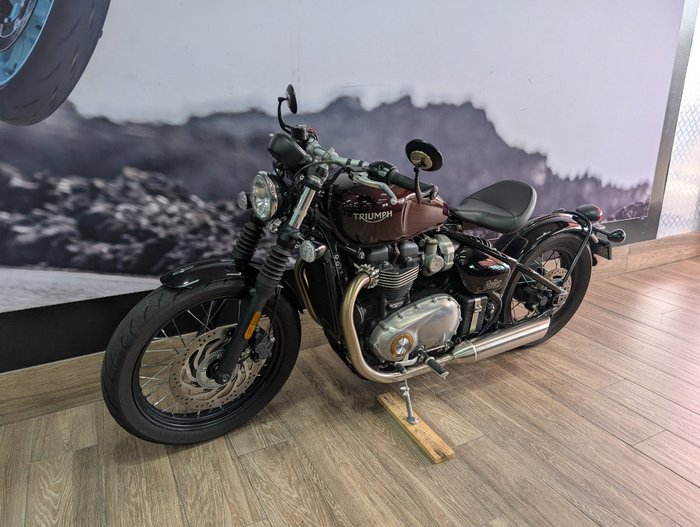 2018 Triumph BONNEVILLE BOBBER BRONZE