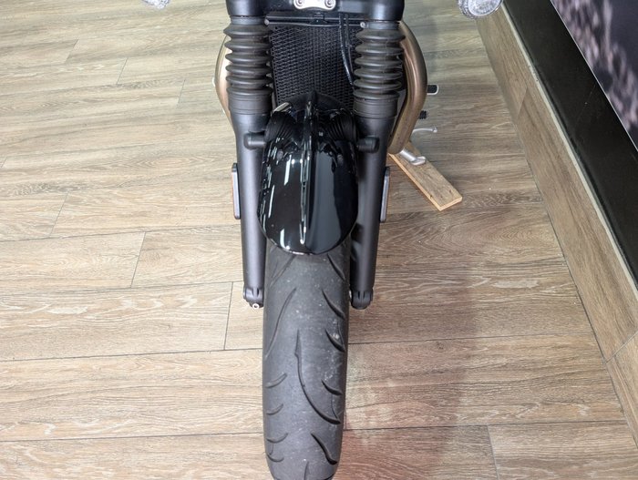 2018 Triumph BONNEVILLE BOBBER BRONZE